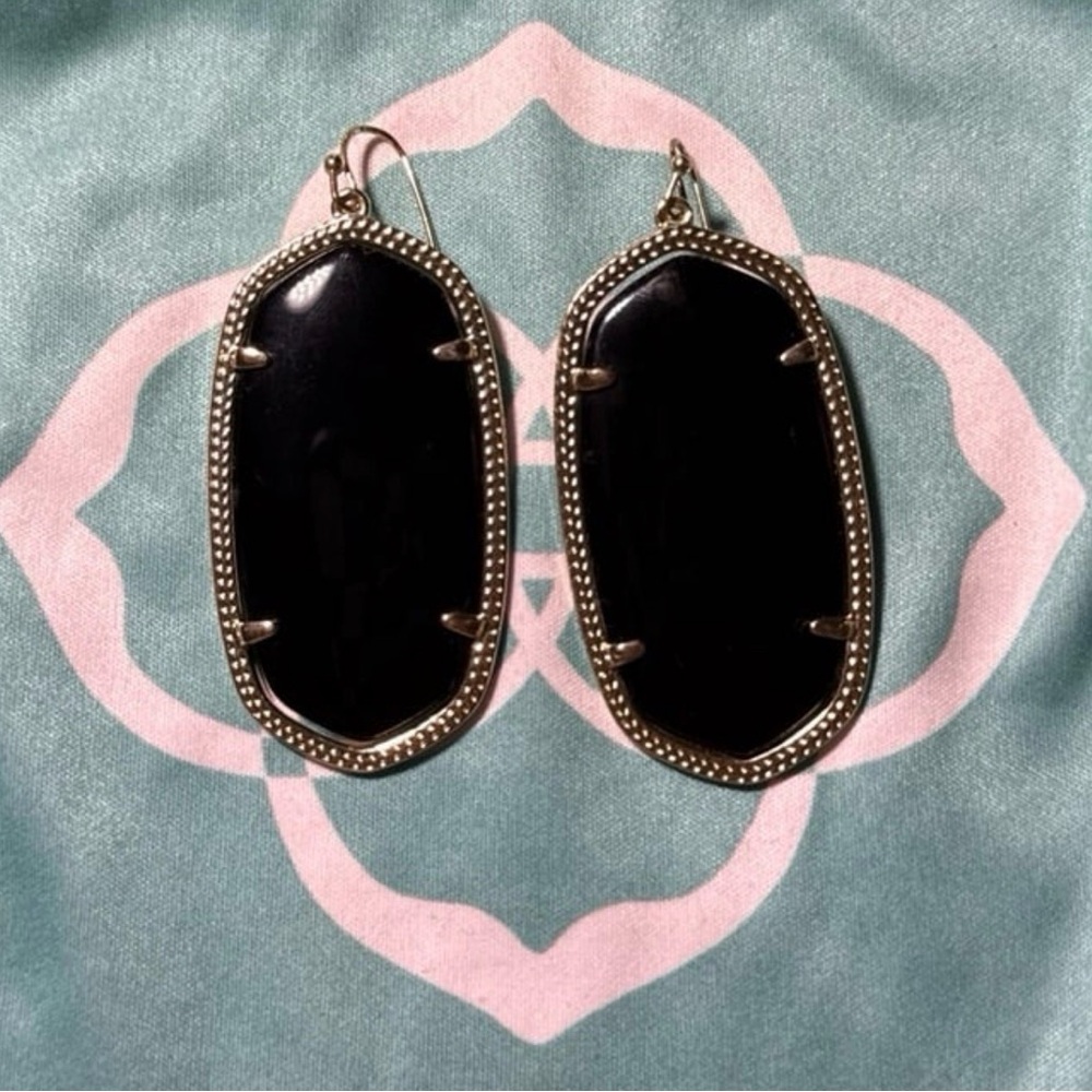 Kendra Scott Elle Gold Drop Earrings in Black Opaque Glass
